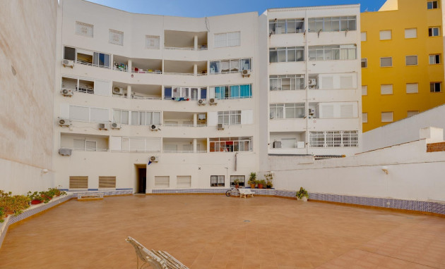 Herverkoop - Apartment - Torrevieja - Estacion de autobuses