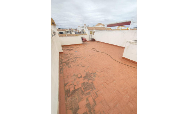 Herverkoop - Bungalow - Gelijkvloers - Torrevieja - La Siesta - El Salado - Torreta