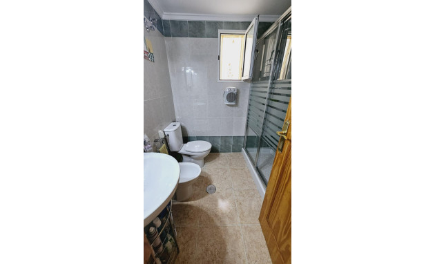 Herverkoop - Apartment - Torrevieja - Centro