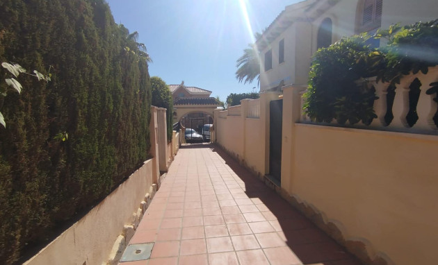 Herverkoop - Terraced house - Torrevieja - Torreblanca