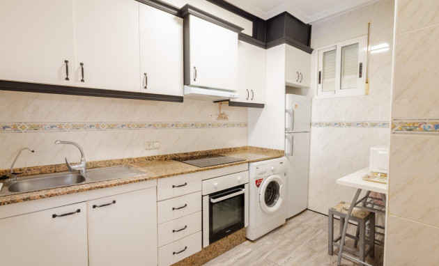 Herverkoop - Apartment - Torrevieja - Centro