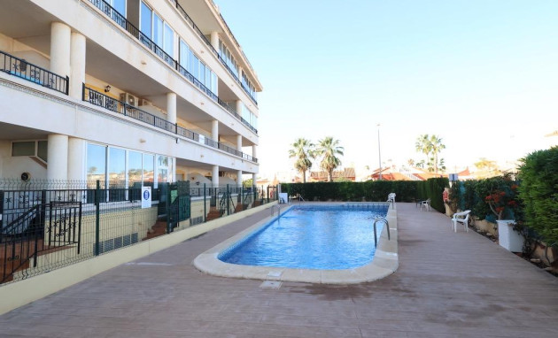 Herverkoop - Apartment - Orihuela Costa - Punta Prima