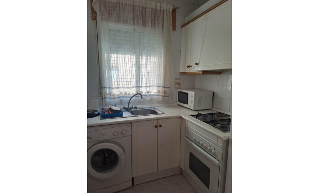 Resale - Apartment - Torrevieja - Acequion