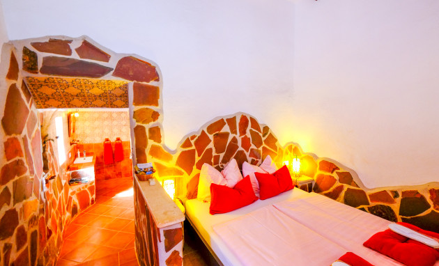 Revente - Commercial - Hondón de las Nieves