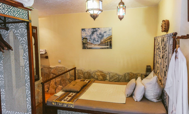 Revente - Commercial - Hondón de las Nieves