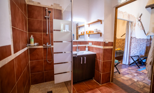 Revente - Commercial - Hondón de las Nieves