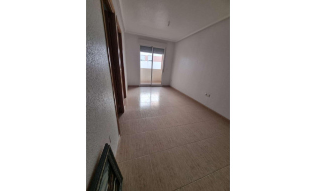 Resale - Apartment - Torrevieja - Playa de los locos