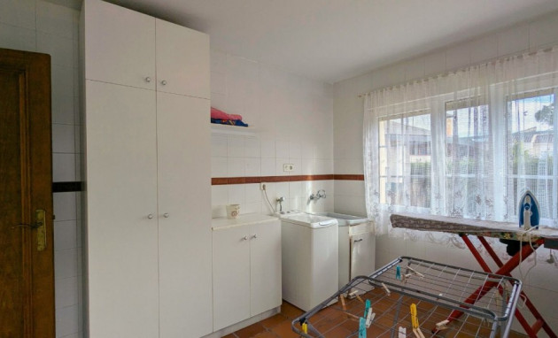 Resale - Detached Villa - Mil Palmeras