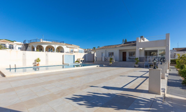 Herverkoop - Villa - Torrevieja - La siesta