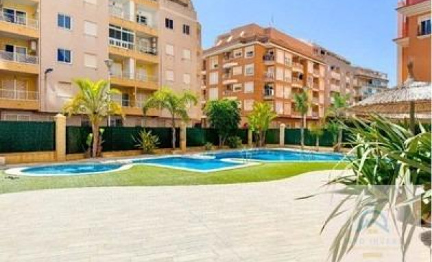 Herverkoop - Apartment - Torrevieja - Los Frutales
