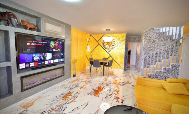 Herverkoop - Villa - San Miguel de Salinas - Residencial los flamencos