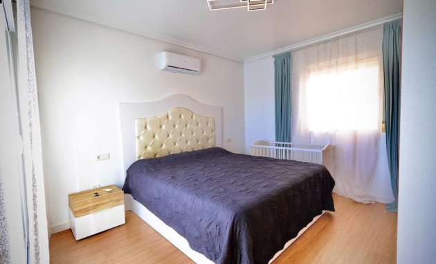 Herverkoop - Villa - San Miguel de Salinas - Residencial los flamencos