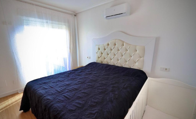 Herverkoop - Villa - San Miguel de Salinas - Residencial los flamencos