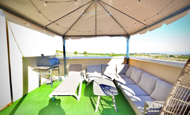 Herverkoop - Villa - San Miguel de Salinas - Residencial los flamencos