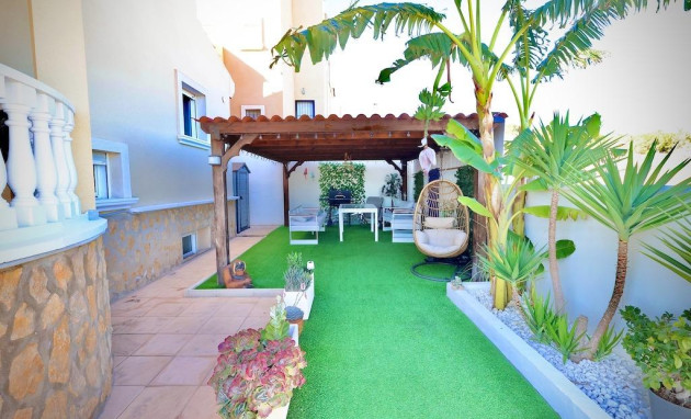 Herverkoop - Villa - San Miguel de Salinas - Residencial los flamencos