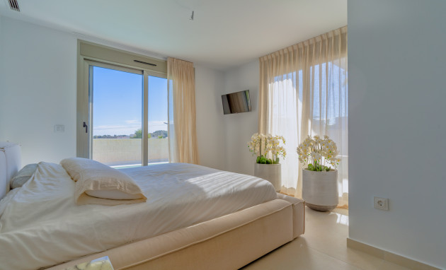 Resale - 4. House - Detached Villa - San Miguel de Salinas