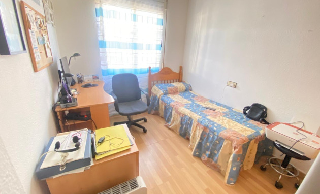 Herverkoop - duplex - Torrevieja - Carrefour