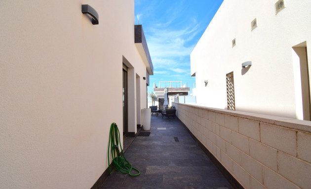 Herverkoop - Detached Villa - Orihuela Costa - Villamartin