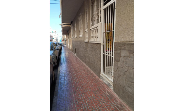 Revente - Apartment - Torrevieja - Estacion de autobuses