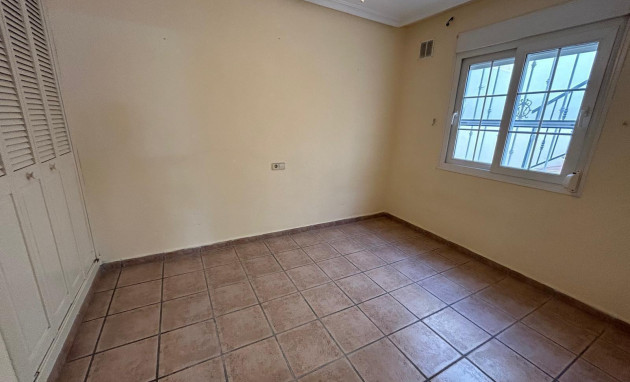 Herverkoop - Bungalow - Gelijkvloers - Torrevieja - La siesta