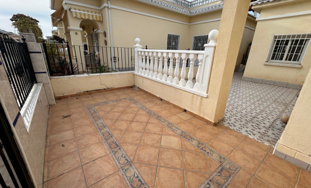 Herverkoop - Bungalow - Gelijkvloers - Torrevieja - La siesta