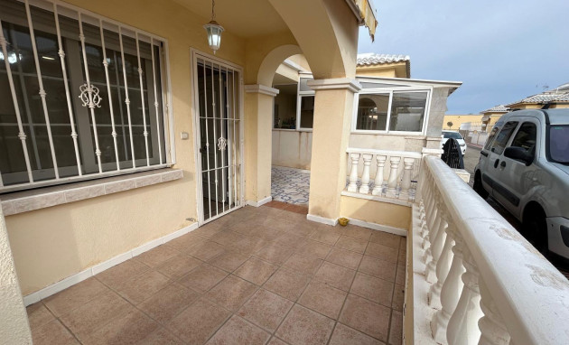 Herverkoop - Bungalow - Gelijkvloers - Torrevieja - La siesta