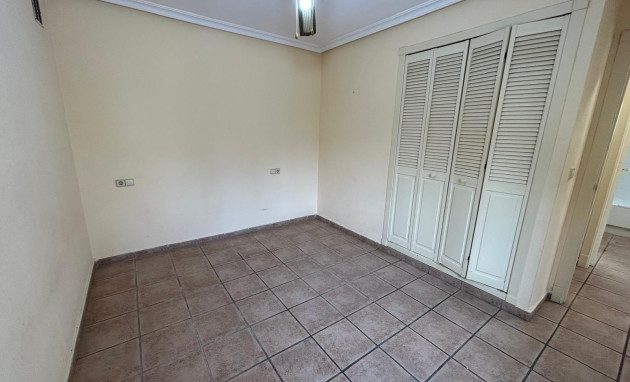 Herverkoop - Bungalow - Gelijkvloers - Torrevieja - La siesta