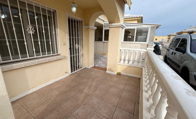 Herverkoop - Bungalow - Gelijkvloers - Torrevieja - La siesta