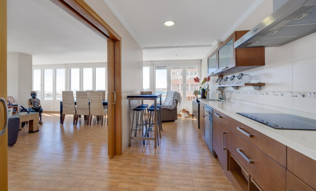 Resale - Apartment - Torrevieja - torrevieja