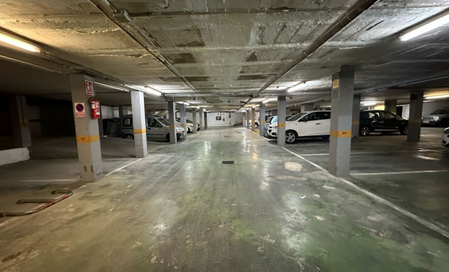 Revente - Parking Space / Garage - Port d'Andratx - Andratx