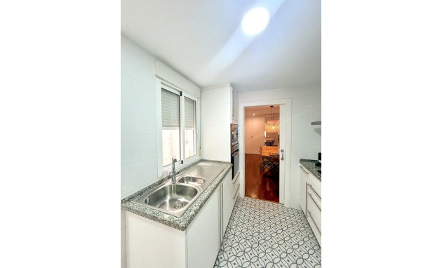 Herverkoop - Apartment - Torrevieja - Centro