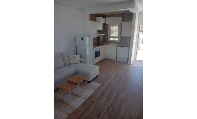 Revente - Maison de ville - La Mata