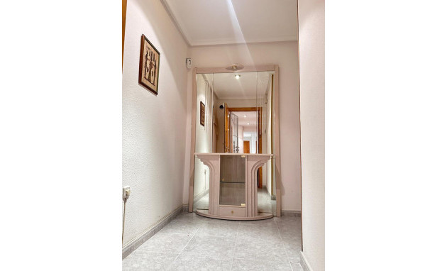 Herverkoop - Apartment - Torrevieja - Playa del cura