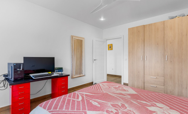 Resale - Villa - Los Montesinos