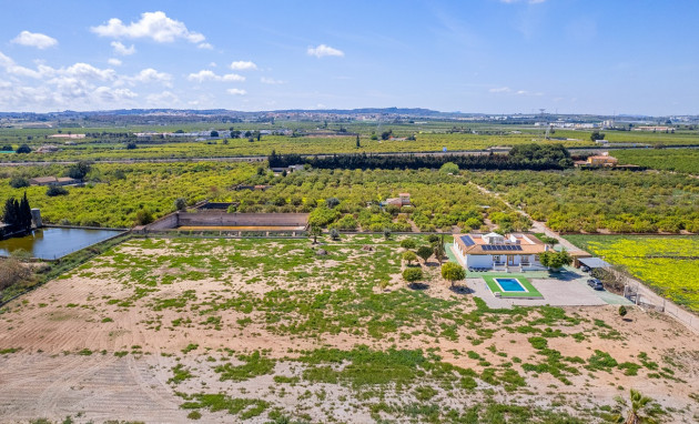 Resale - Villa - Los Montesinos