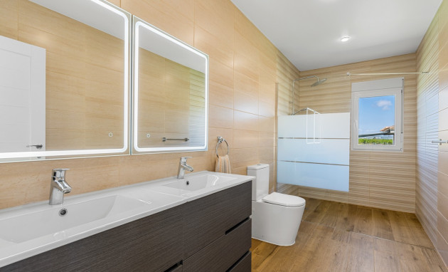 Resale - Villa - Los Montesinos