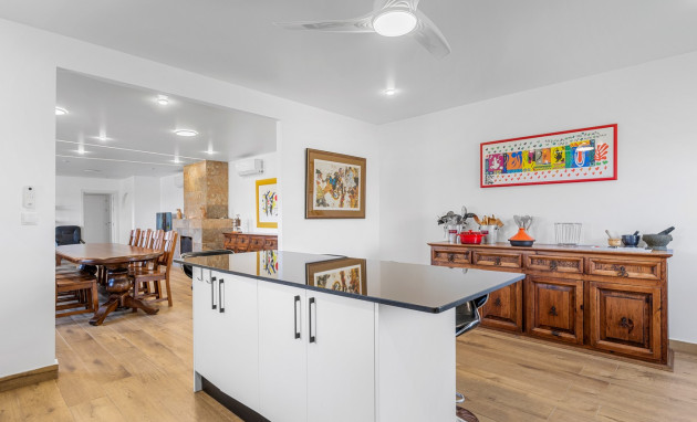 Resale - Villa - Los Montesinos