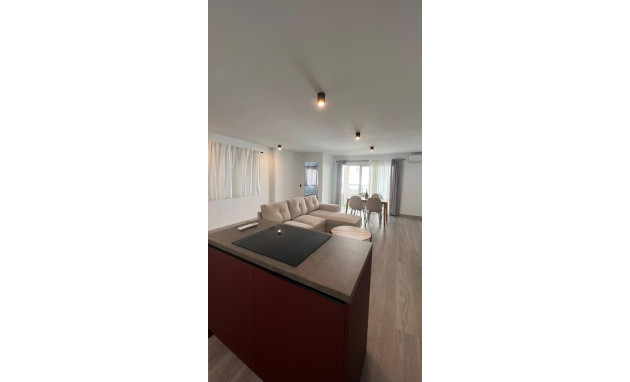 Herverkoop - Apartment - Torrevieja - Estacion de autobuses