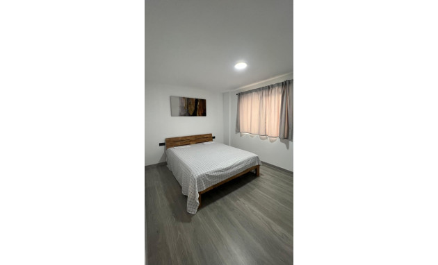 Herverkoop - Apartment - Torrevieja - Estacion de autobuses