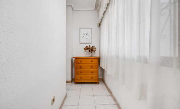 Herverkoop - Apartment - Torrevieja - Estacion de autobuses