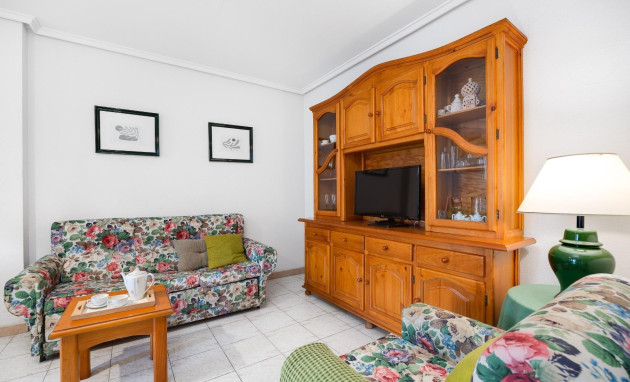 Herverkoop - Apartment - Torrevieja - Estacion de autobuses