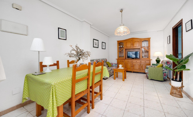 Herverkoop - Apartment - Torrevieja - Estacion de autobuses