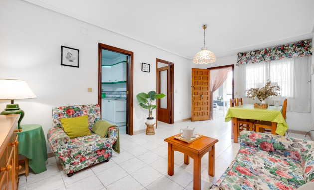 Herverkoop - Apartment - Torrevieja - Estacion de autobuses