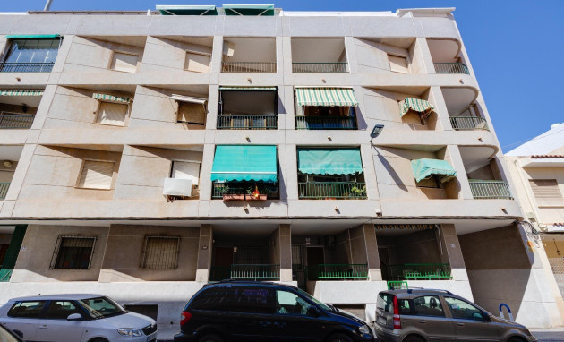 Herverkoop - Apartment - Torrevieja - Estacion de autobuses