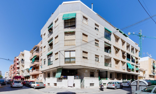 Herverkoop - Apartment - Torrevieja - Estacion de autobuses
