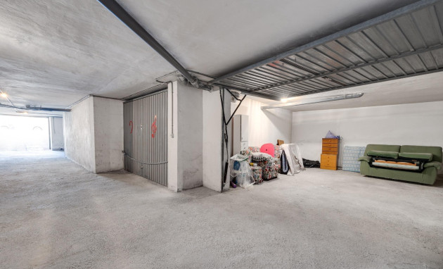 Herverkoop - Apartment - Torrevieja - Estacion de autobuses