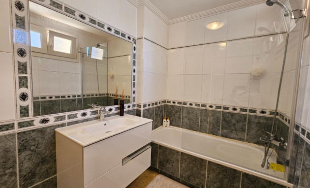 Revente - Villa - Torrevieja - Punta prima