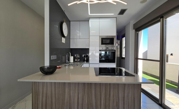 Revente - Villa - Orihuela Costa - Villamartin