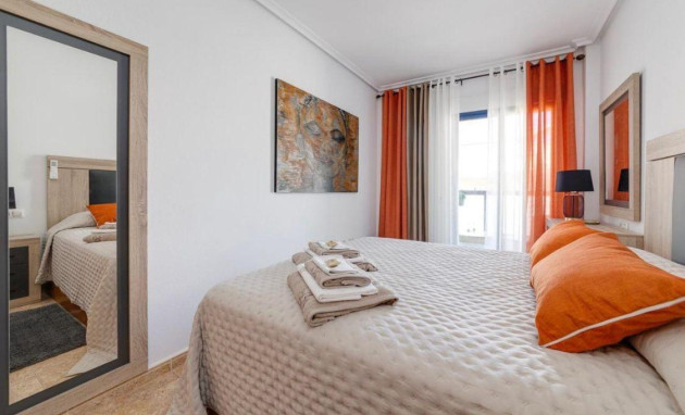 Revente - Attique - Torrevieja - Paseo maritimo