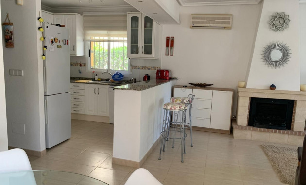 Herverkoop - Detached House / Villa - Guardamar del Segura - EL RASO